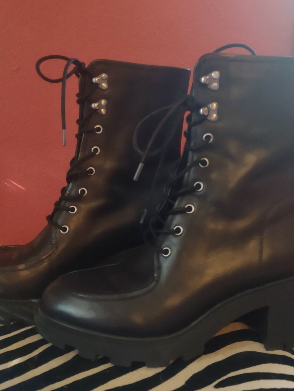 J. CREW Lace-up Combat Boot / 8.5